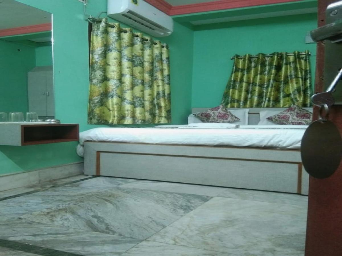 오요 72817 팰리스 인 호텔 Jādabpur 외부 사진