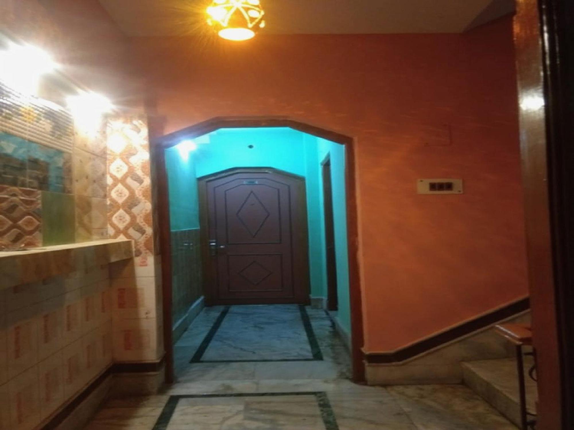 오요 72817 팰리스 인 호텔 Jādabpur 외부 사진